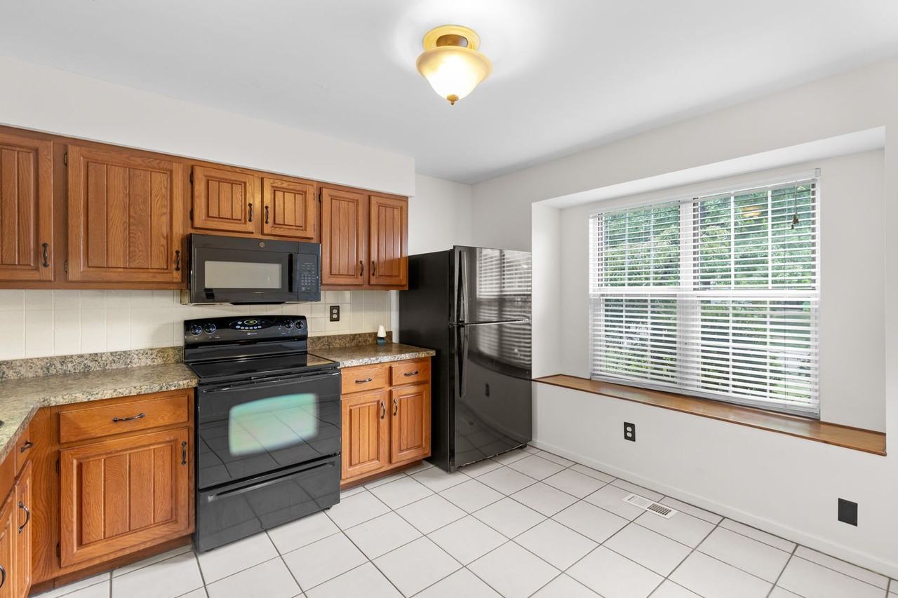 1032 Ridgeway Meadow Drive - Photo 3 of 25