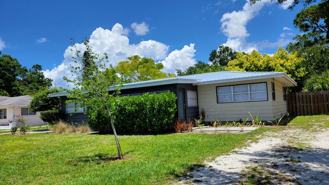 2141 Bay St - Photo 1 of 1