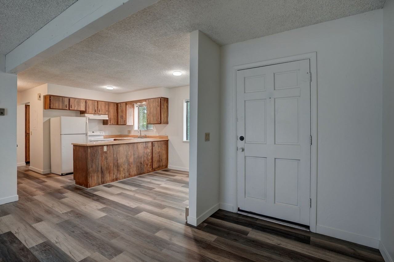 843 Sunset Ave #A - Photo 3 of 29