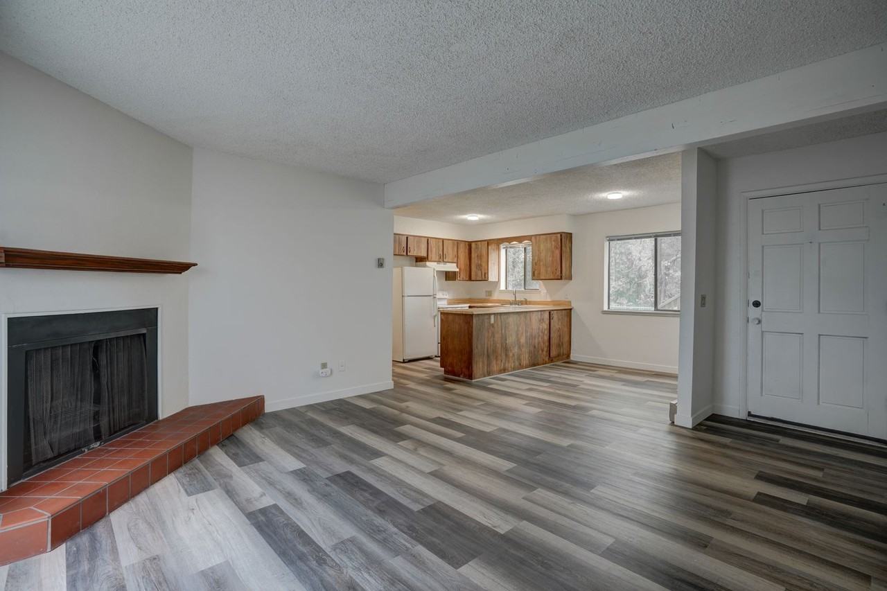 843 Sunset Ave #A - Photo 6 of 29