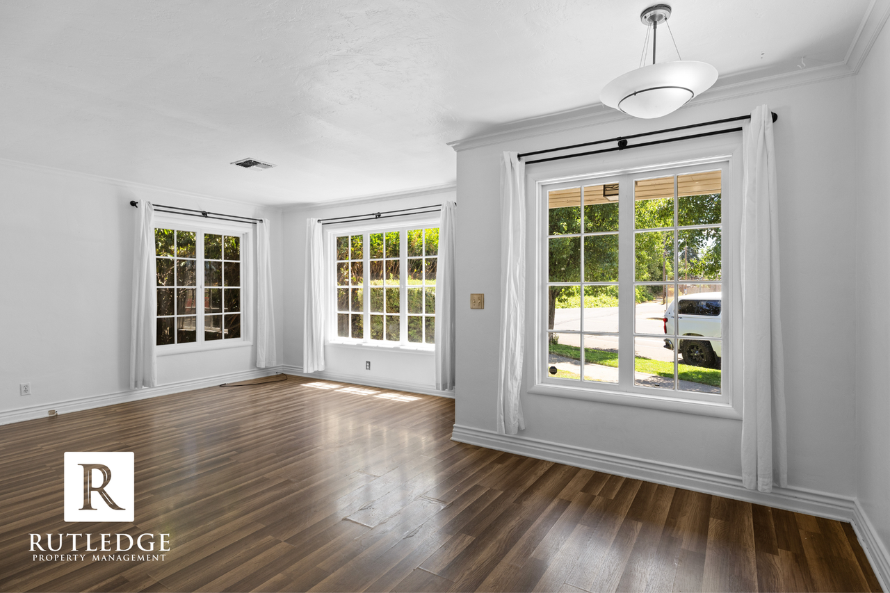 307 Monroe St - Photo 6 of 18