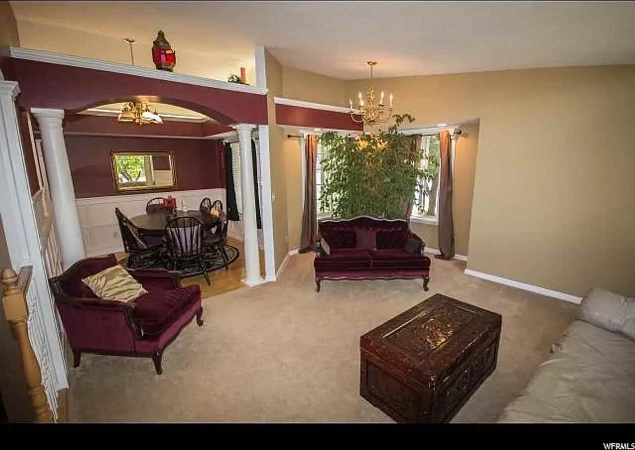 1413 Mountain Rd - Photo 3 of 7