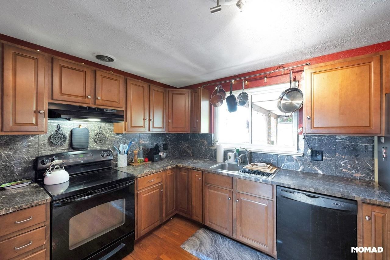 4801 Depew St - Photo 2 of 31