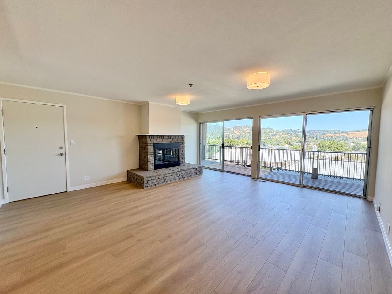 28 Gomez Way #9 - Photo 3 of 15