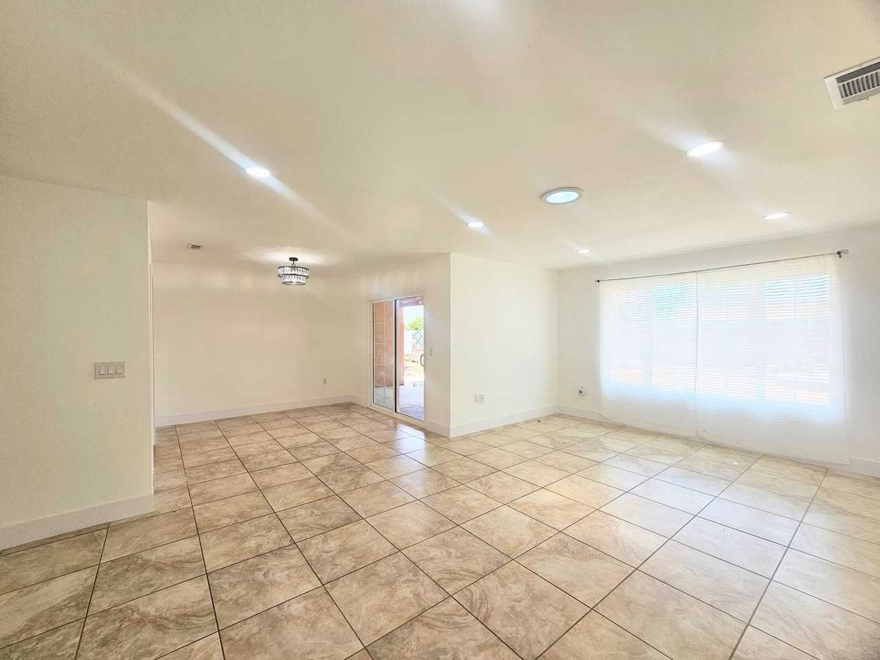 25687 Sandy Lodge Rd - Photo 6 of 42