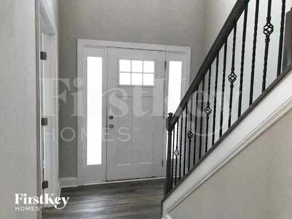 211 Delancy St - Photo 2 of 10