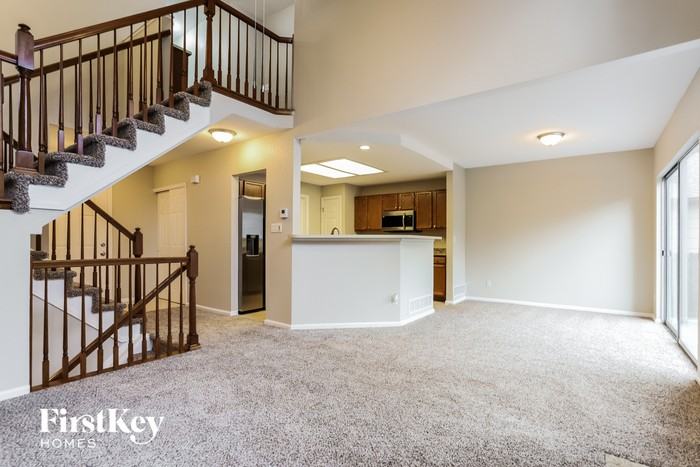 12801 E Wyoming Cir - Photo 3 of 15