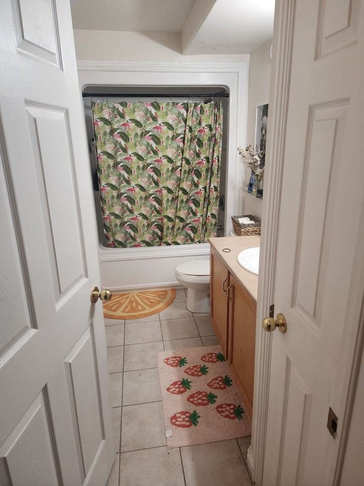 1075 Wellington Street #3 - Photo 6 of 7