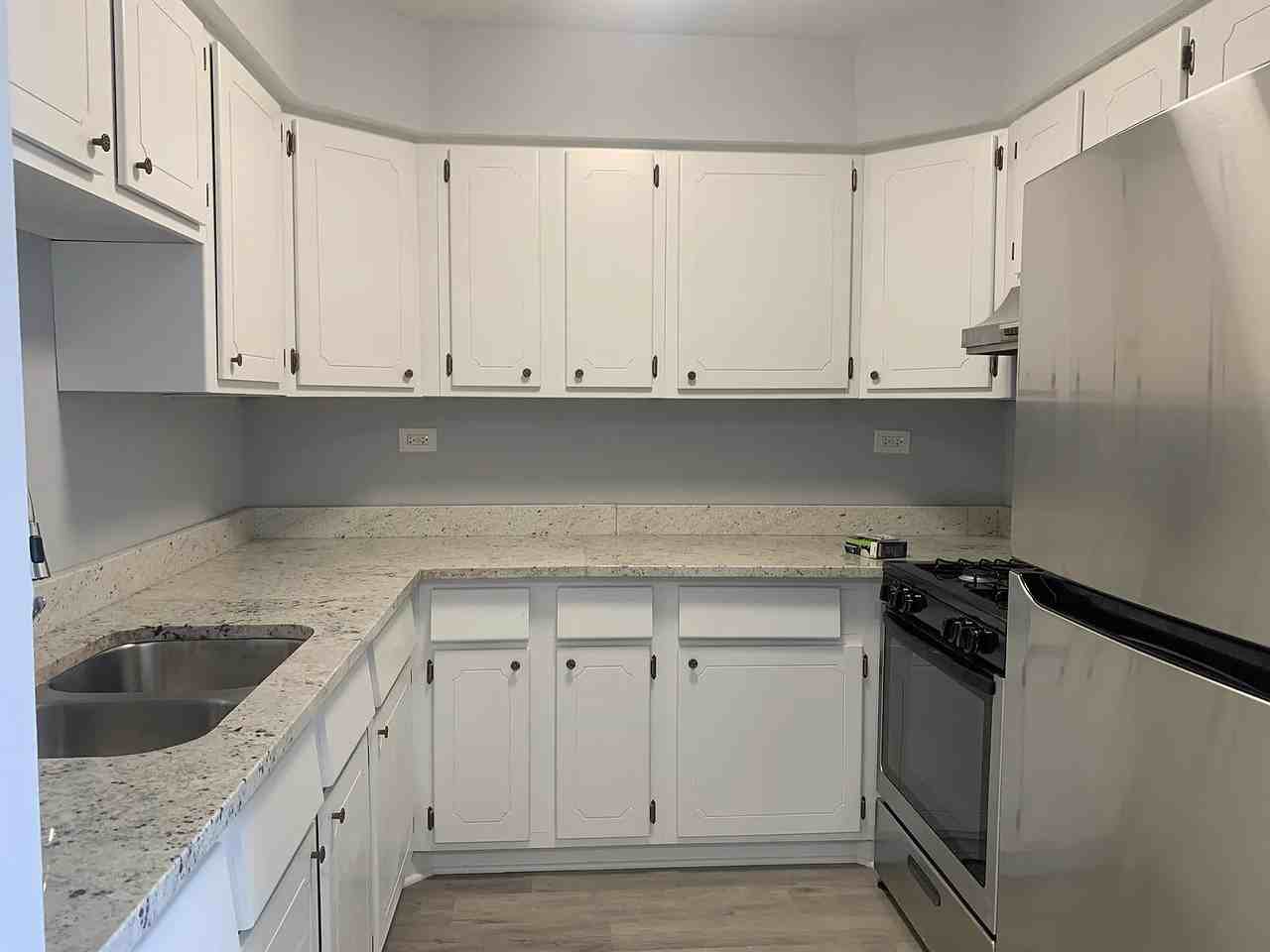 392 Executive Dr #307 - Photo 6 of 7