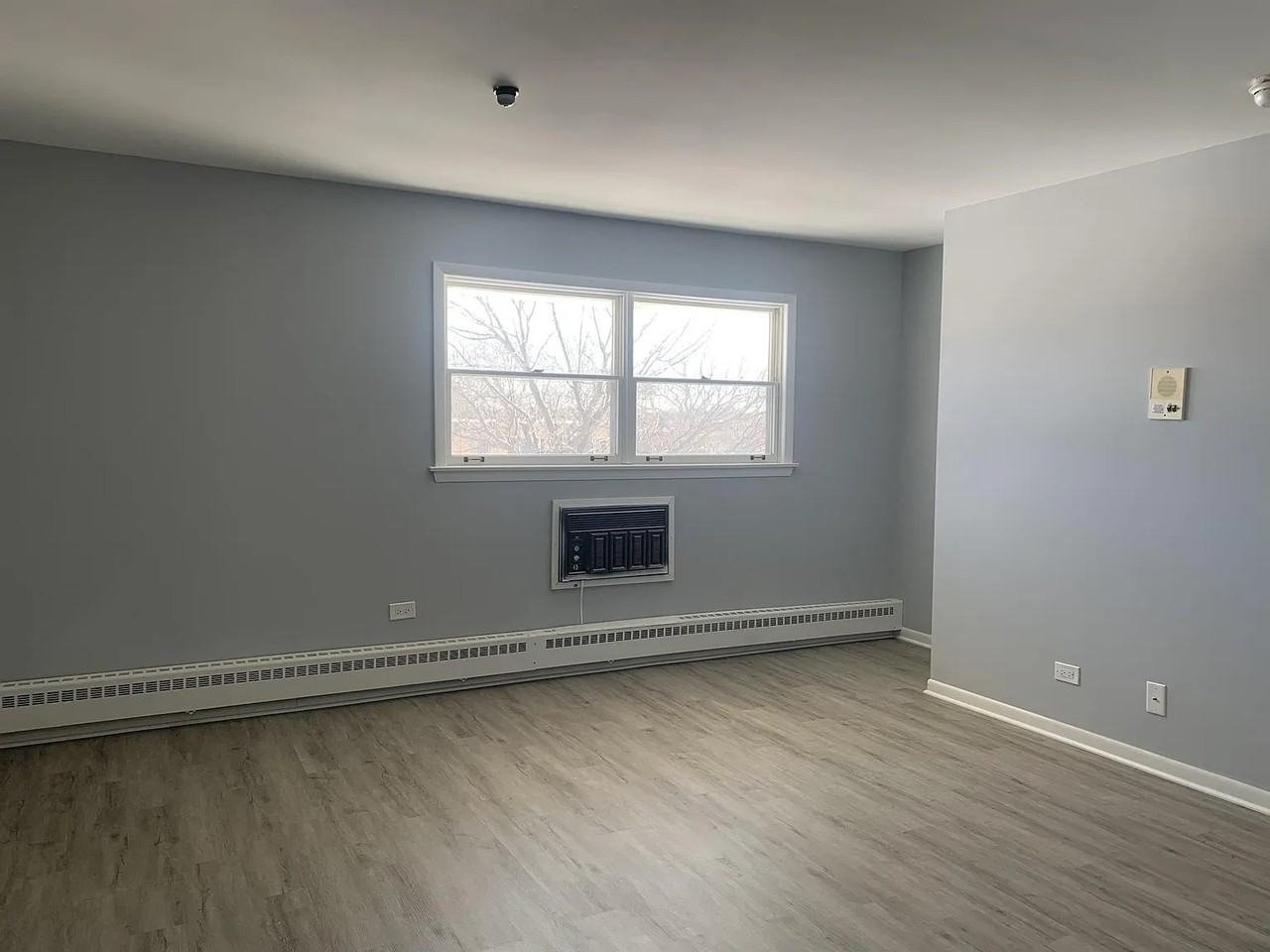 392 Executive Dr #305 - Photo 4 of 4