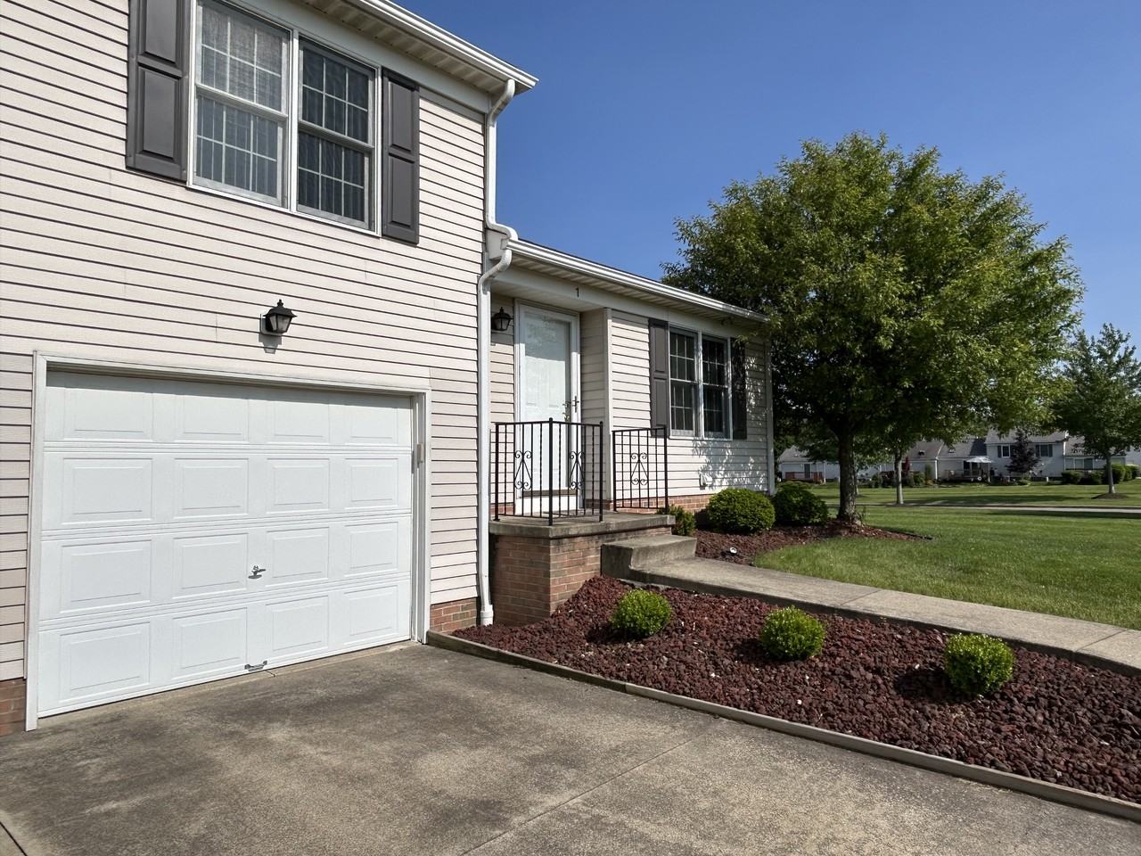 651 Sturbridge Dr #1 - Photo 6 of 50