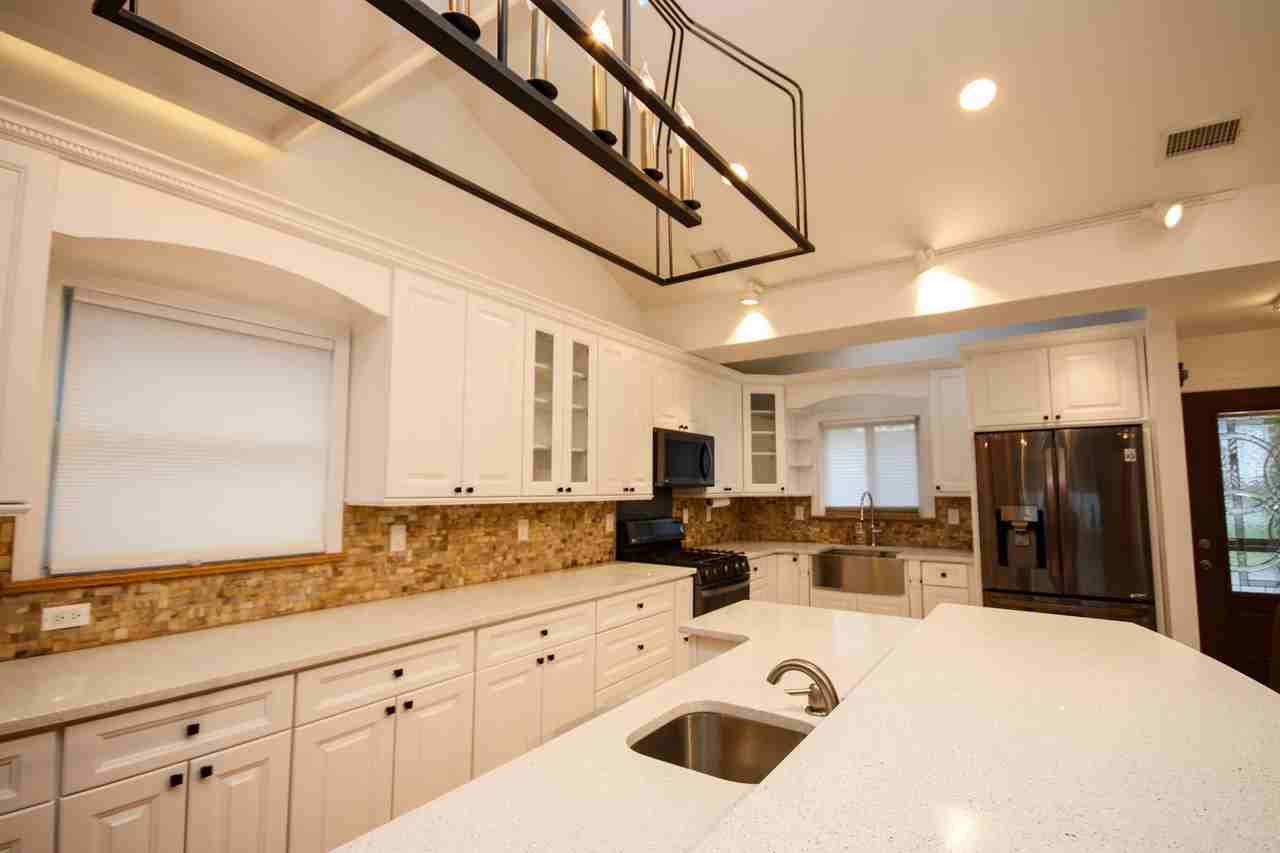 16 Stratford Rd #NA - Photo 2 of 17