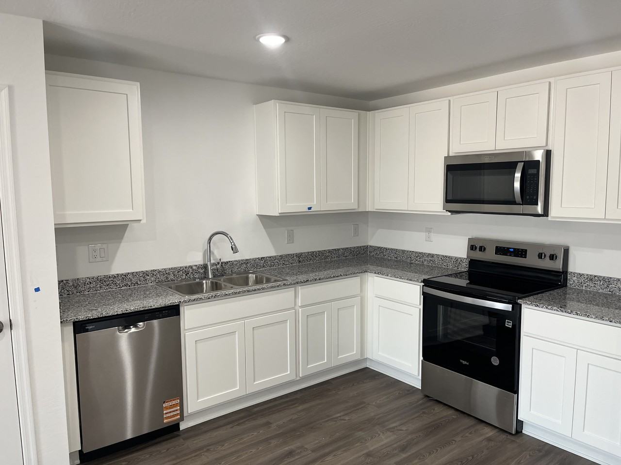 711 Dylan Ct #NA - Photo 7 of 24