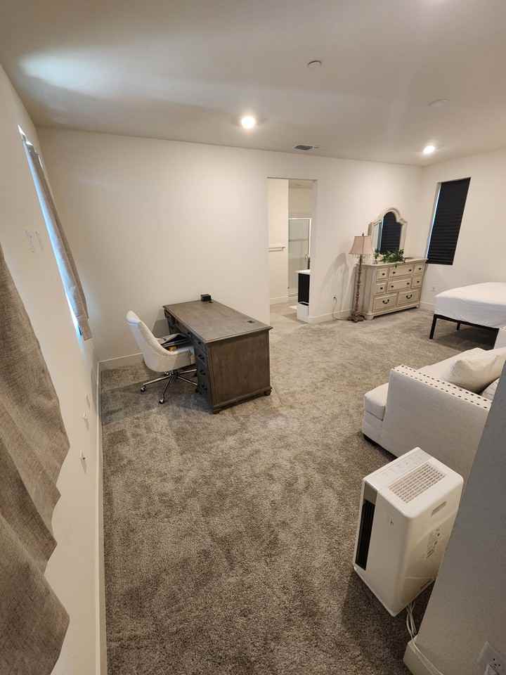 Reunion Ct #C - Photo 7 of 10