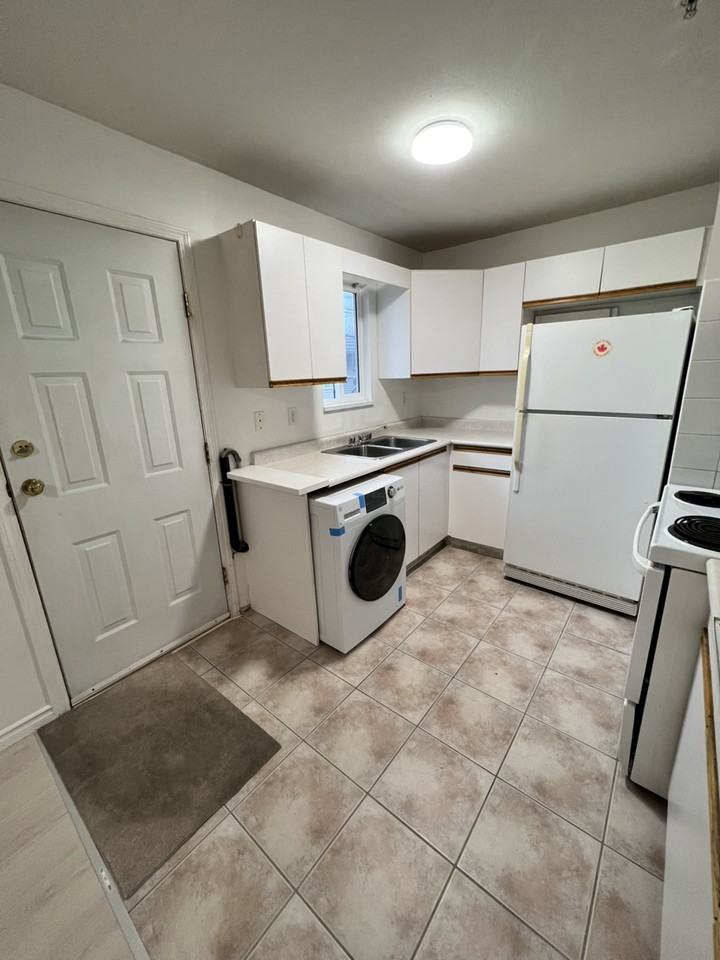 1175 Boundary Rd - Photo 2 of 5