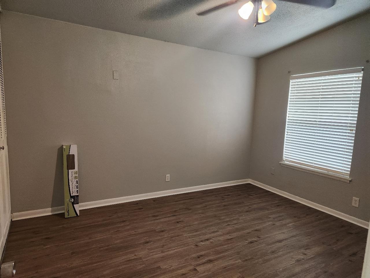 6018 Royal Valley St - Photo 6 of 10