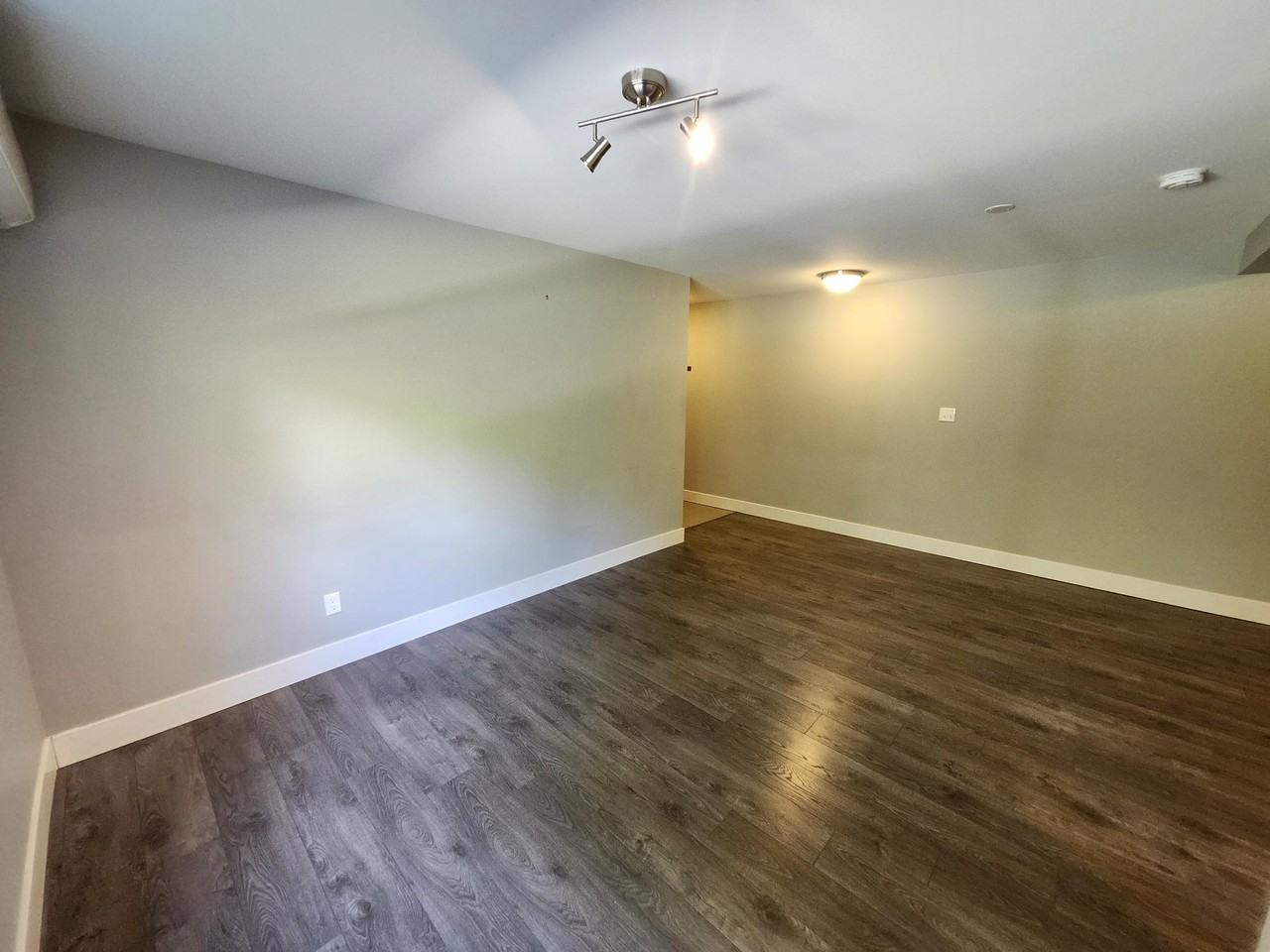 16 Mitchell St #4 - Photo 7 of 19