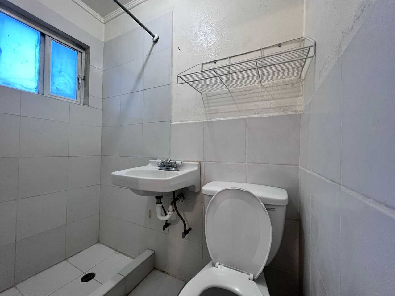 3117 Cypress Ave #1 - Photo 5 of 15