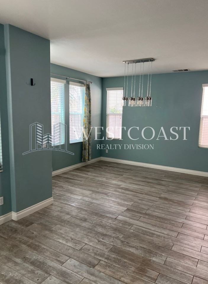 31834 Tamarack Ct - Photo 2 of 26