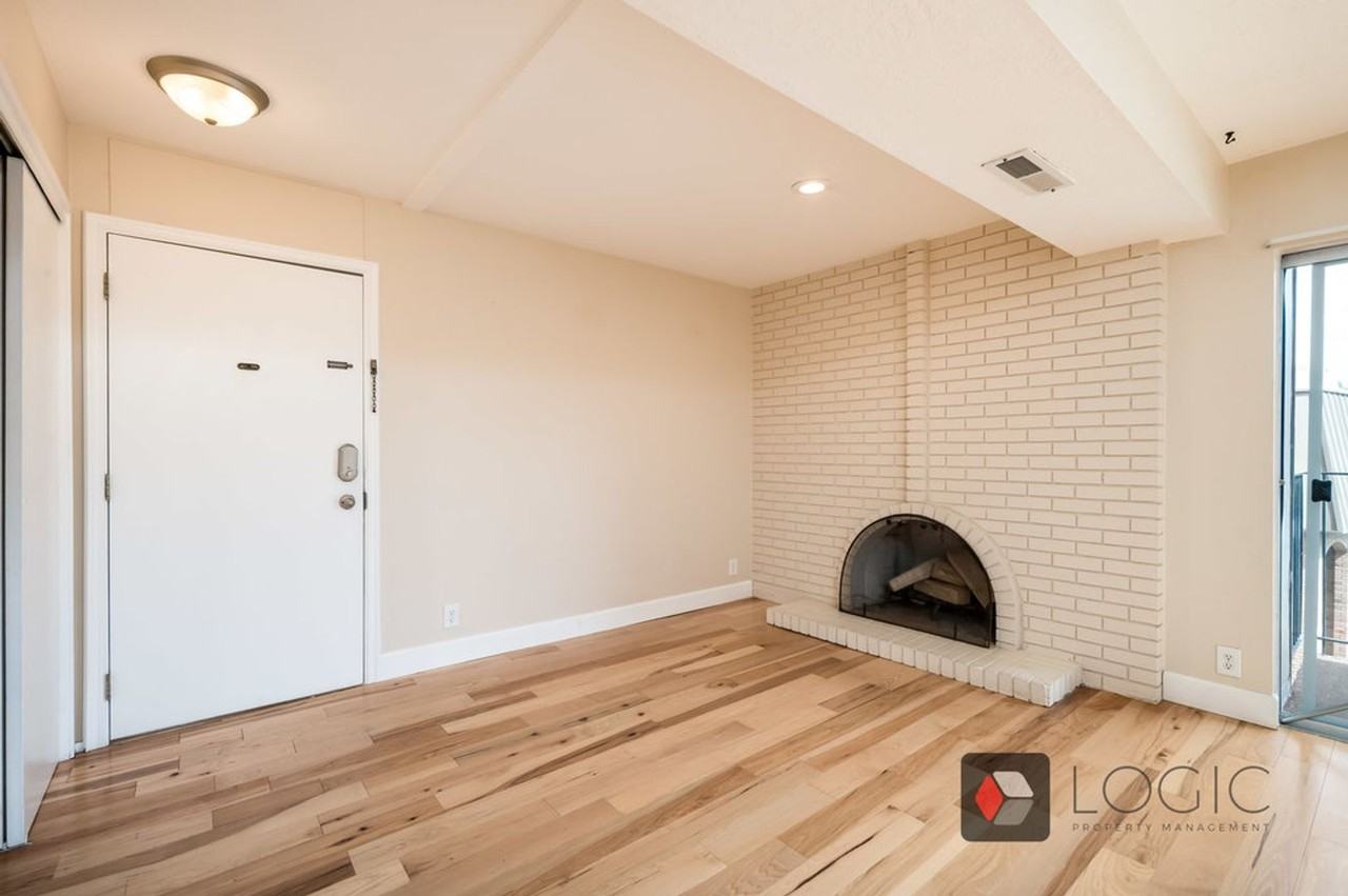 4874 Highland Cir #E5 - Photo 2 of 18