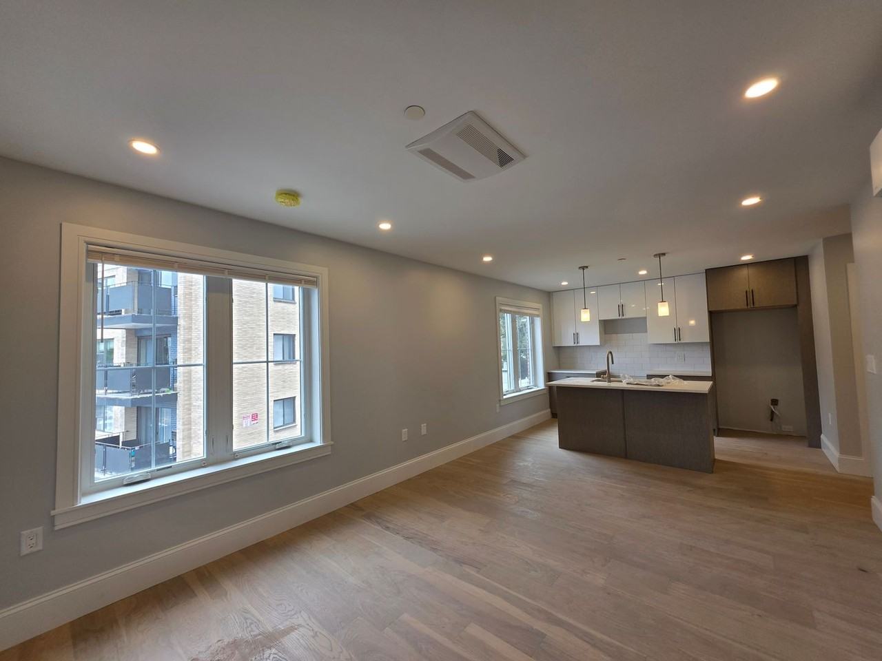 349 Market St - Photo 3 of 35