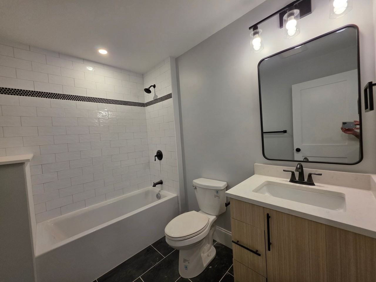 349 Market St - Photo 5 of 35