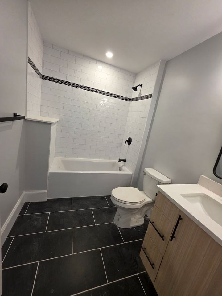 349 Market St - Photo 6 of 35