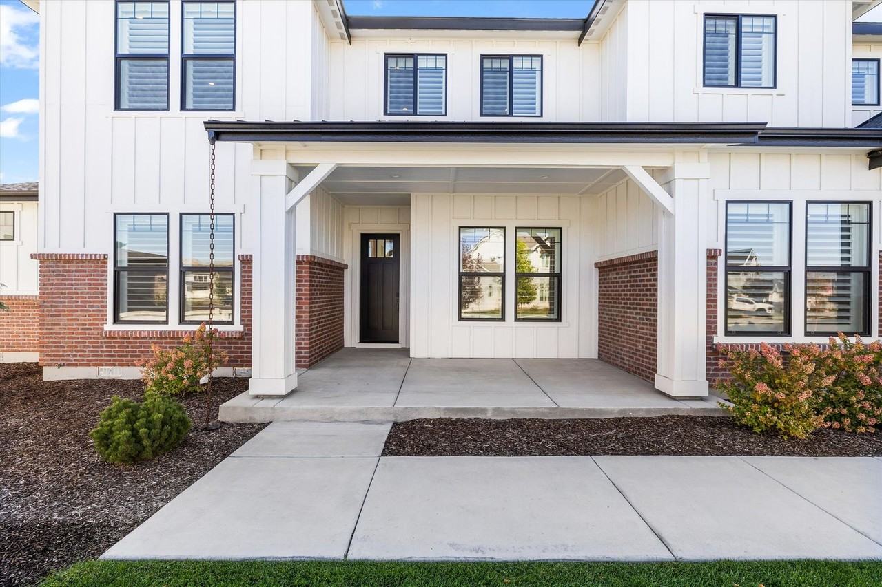 8321 W Suttle Lake Dr - Photo 3 of 50