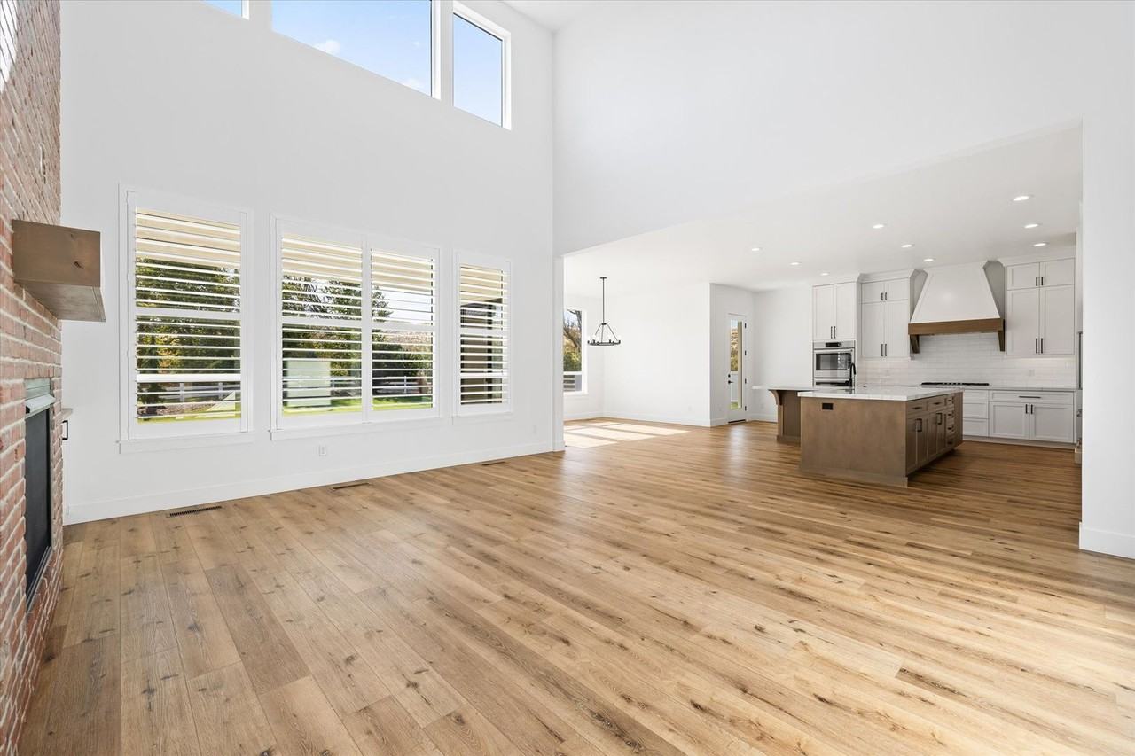 8321 W Suttle Lake Dr - Photo 4 of 50