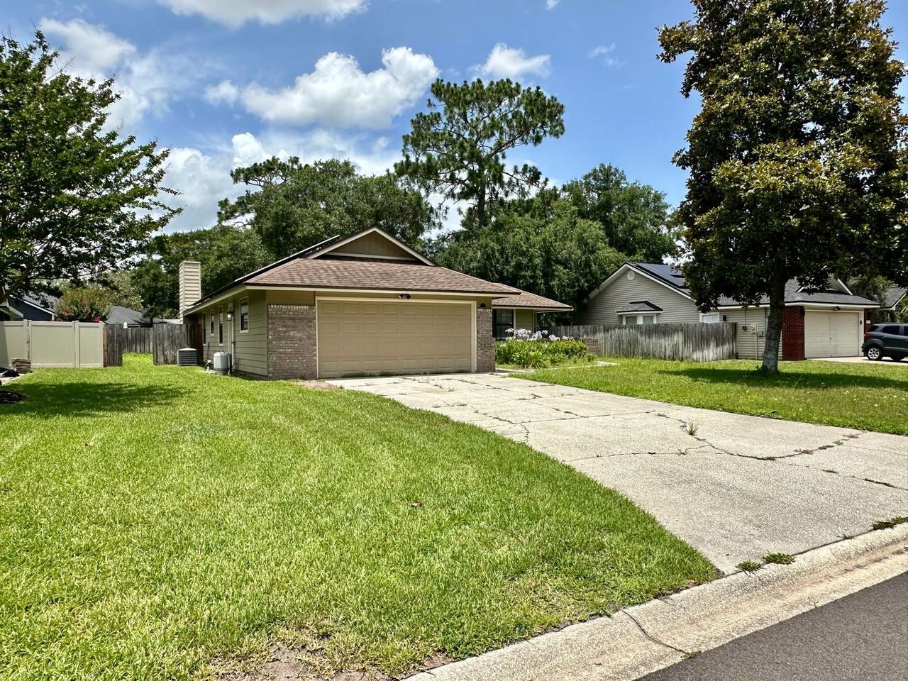3288 Deerfield Pointe Dr - Photo 2 of 47