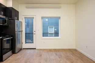 330 Ne Dekum St - Photo 1 of 1