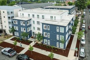 330 Ne Dekum St - Photo 1 of 1