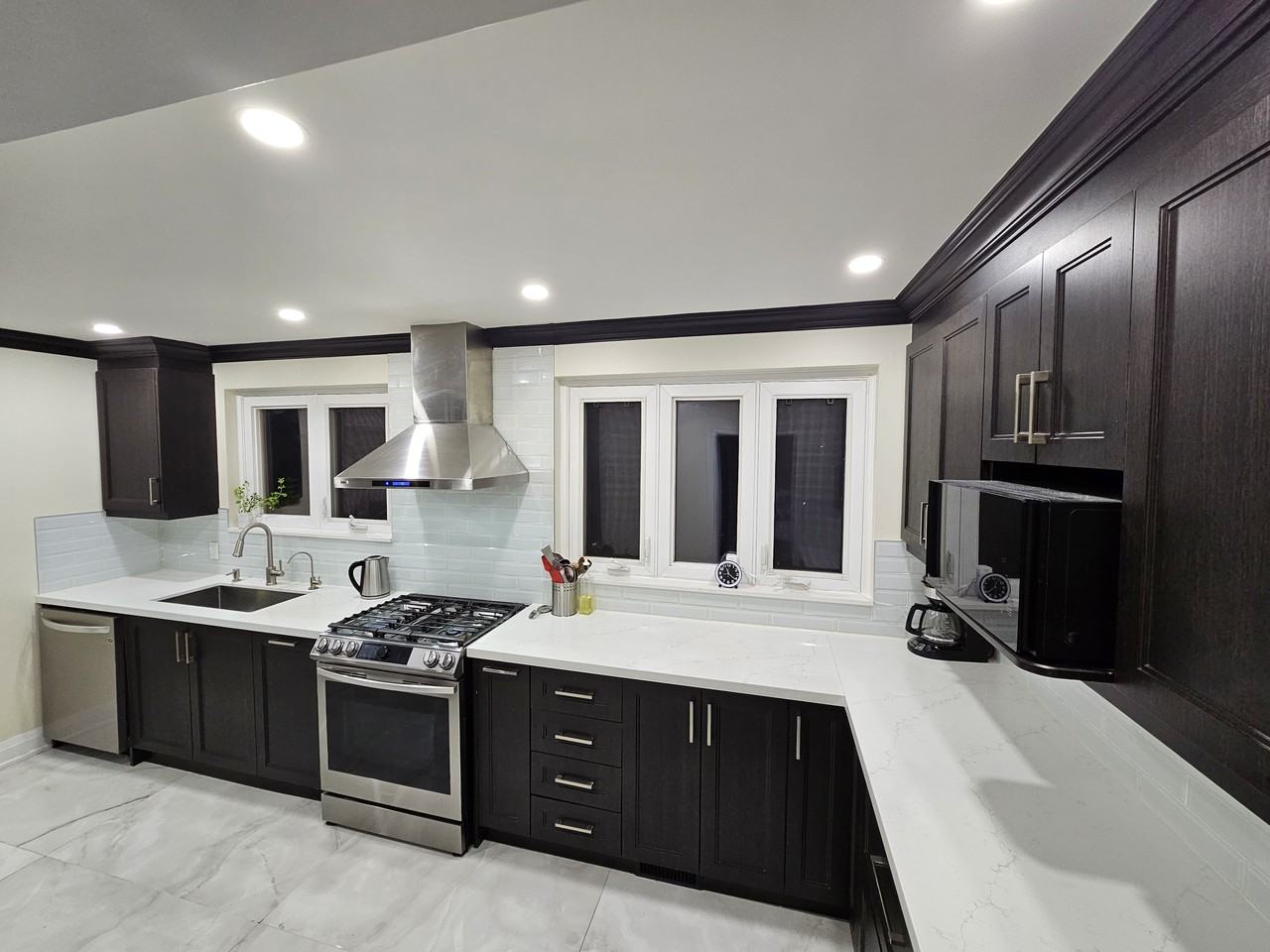 71 Invergordon Avenue - Photo 3 of 21