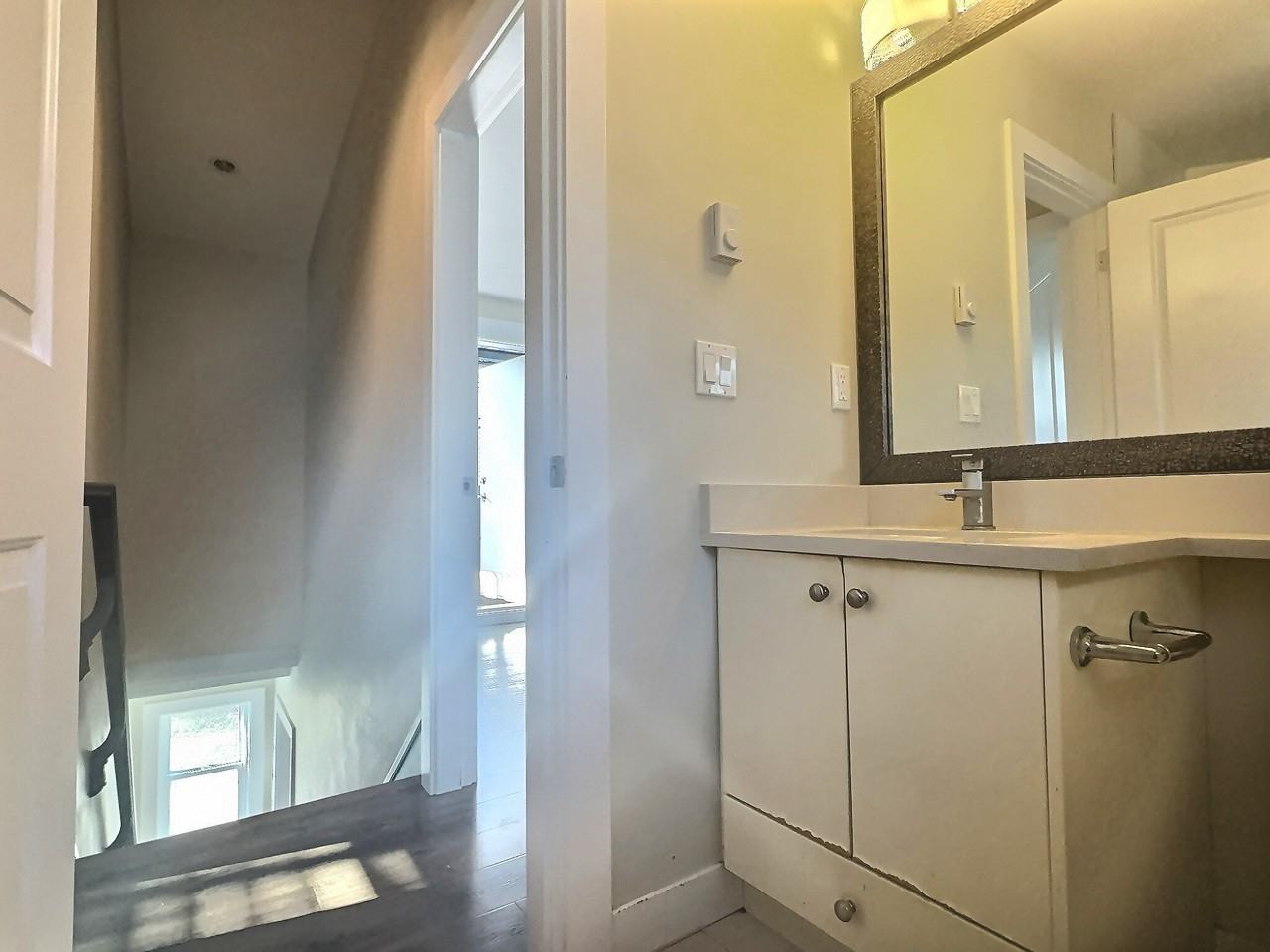 3952 Skeena St - Photo 3 of 6