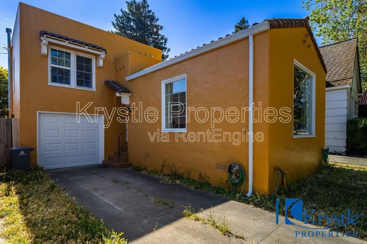 1616 Fern Pl - Photo 2 of 50