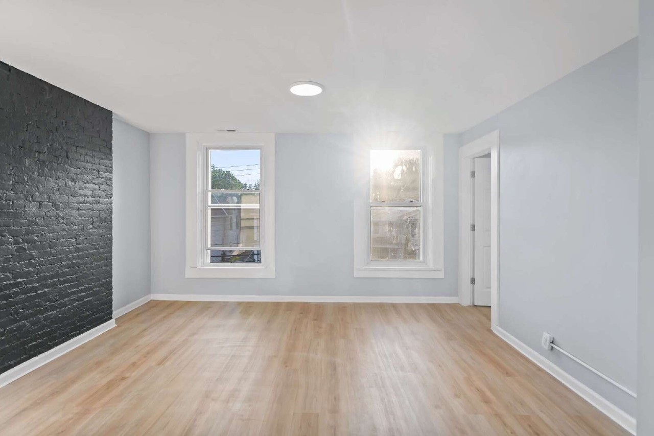 57 1/2 Saratoga Ave #3S - Photo 4 of 18