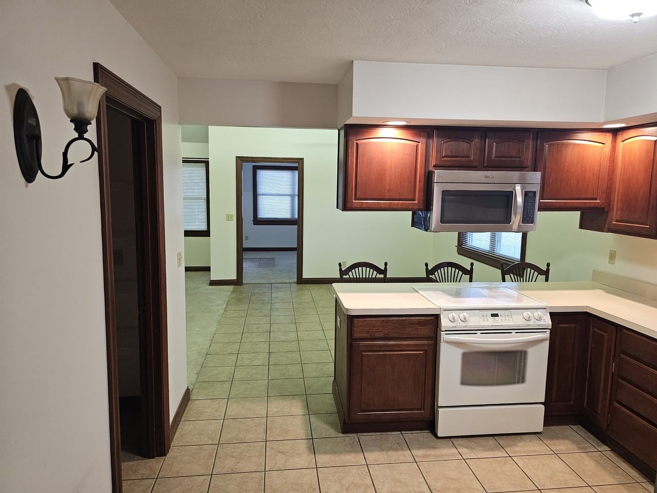 2380 Willow Rd #NA - Photo 2 of 13