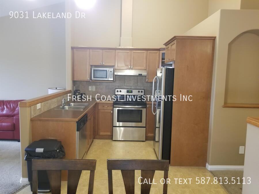 9031 Lakeland Dr - Photo 3 of 16
