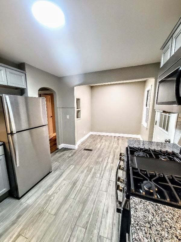 22 Zoa Ave - Photo 3 of 13