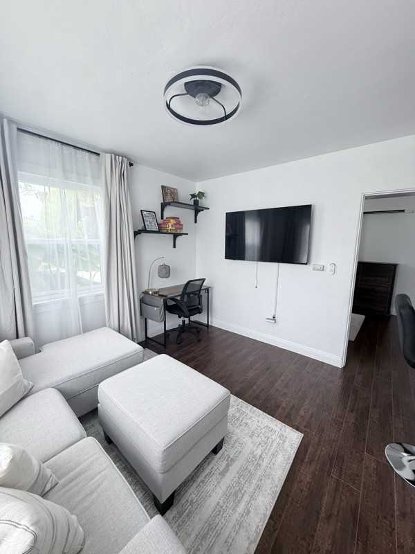 1169 20th Street #1169 - Photo 3 of 17