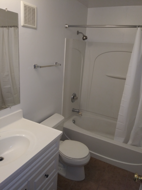 1142 Florence Dr #B - Photo 3 of 8