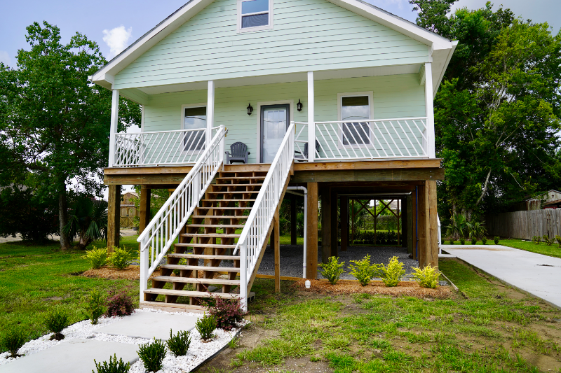 619 Woodside Dr - Photo 2 of 19