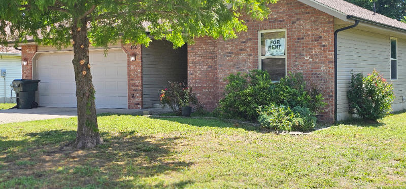 450 S Elgin Ave - Photo 2 of 9