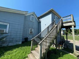 featured image of 101 South Roosevelt Avenue