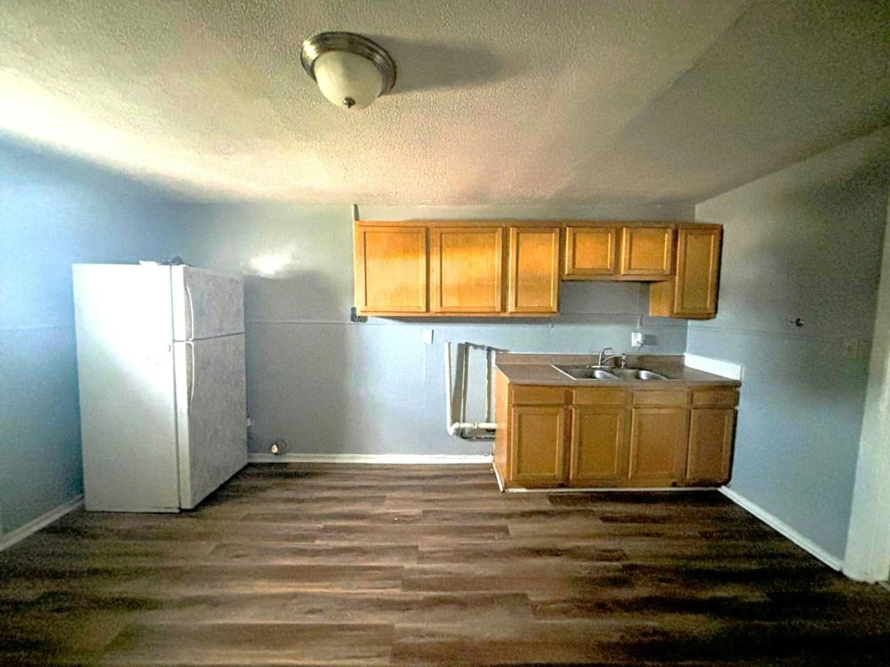 101 South Roosevelt Avenue, Unit 2 (Upper) - Photo 3 of 12