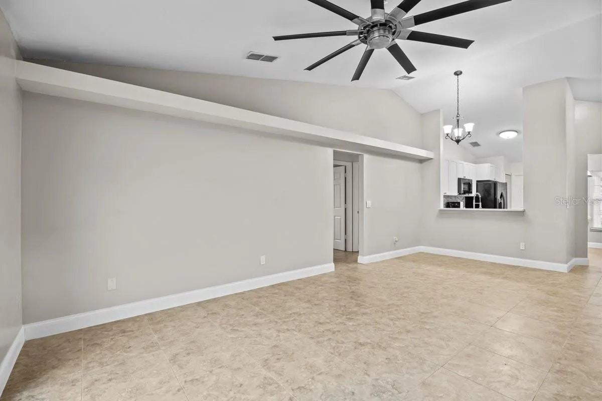 4505 Dakota Point Court - Photo 5 of 19