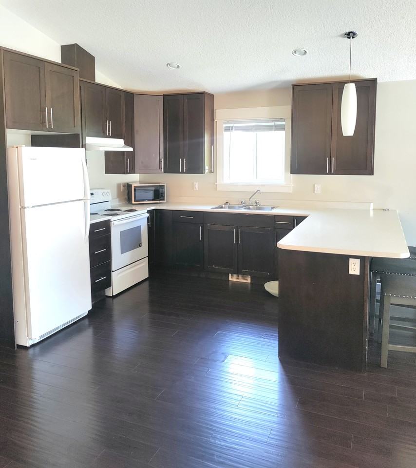 9113 A-9113 101 Avenue - Photo 3 of 13