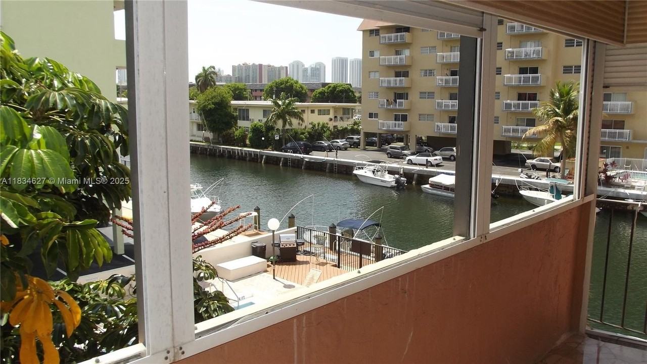 3582 Ne 171st St #305 - Photo 4 of 19