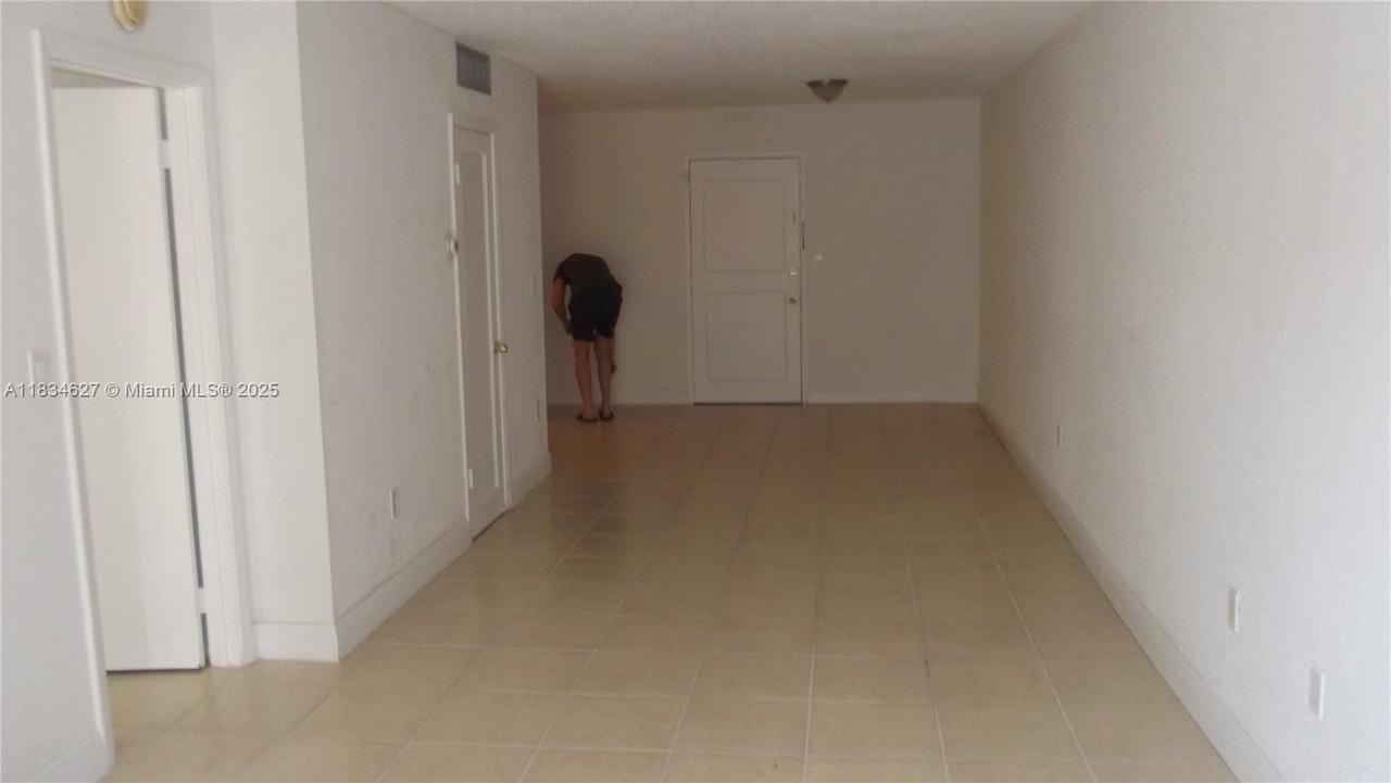 3582 Ne 171st St #305 - Photo 5 of 19