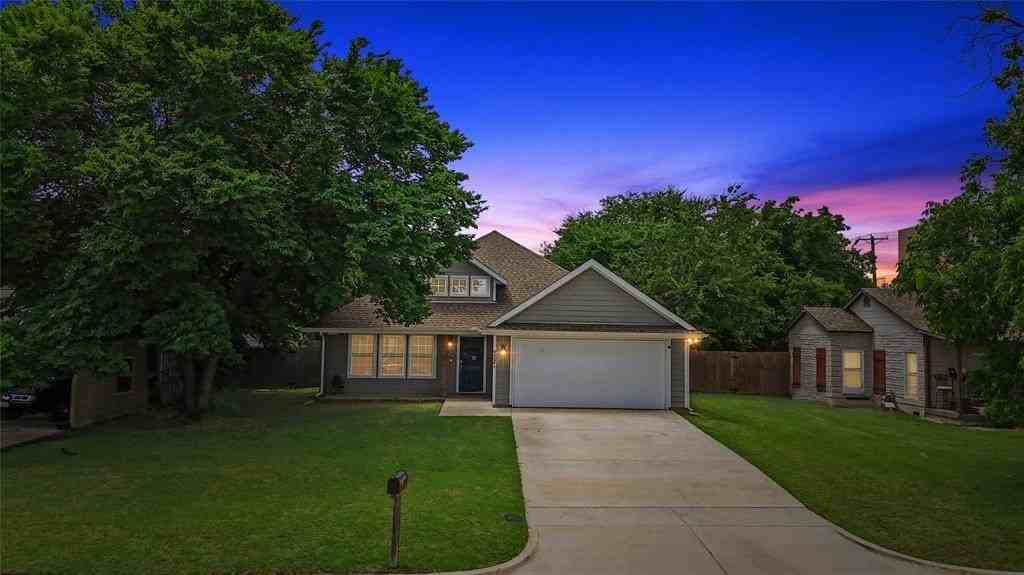 9221 White Settlement Rd - Photo 4 of 30